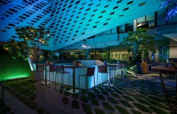 Hotel Lounge
