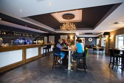 Hotel Bar
