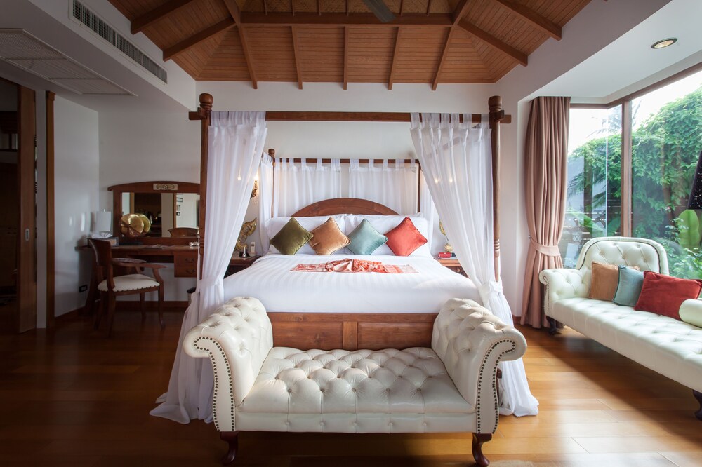 Grand Sunset Suite Pool Villa - Guestroom