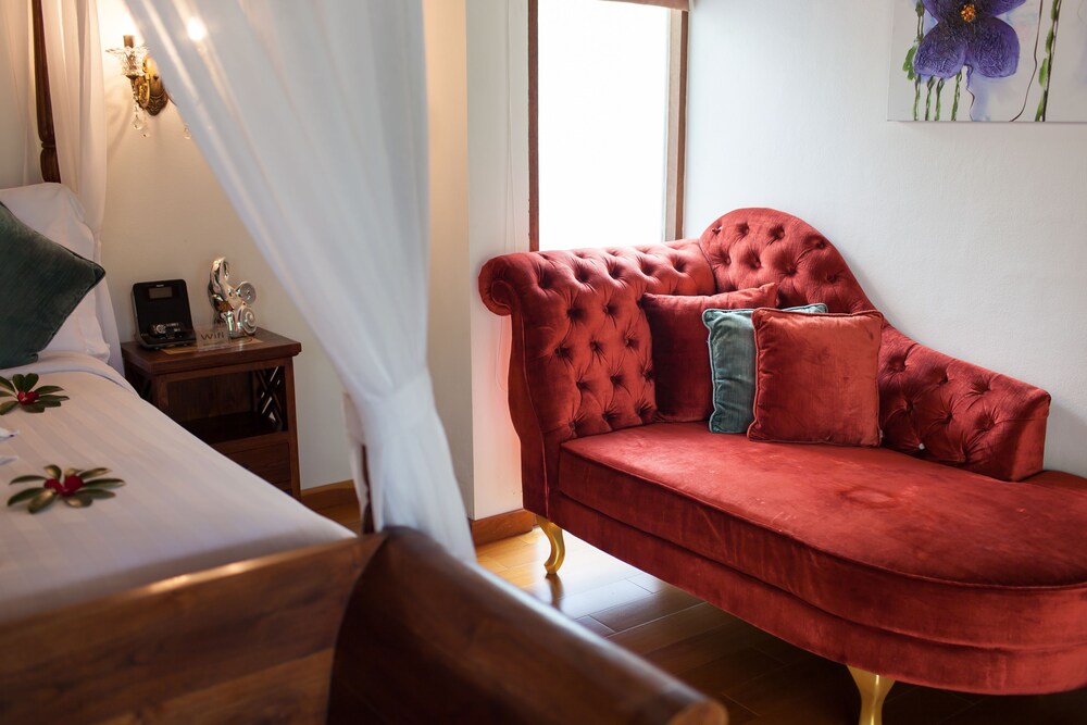Sala Suite Pool Villa - Guestroom