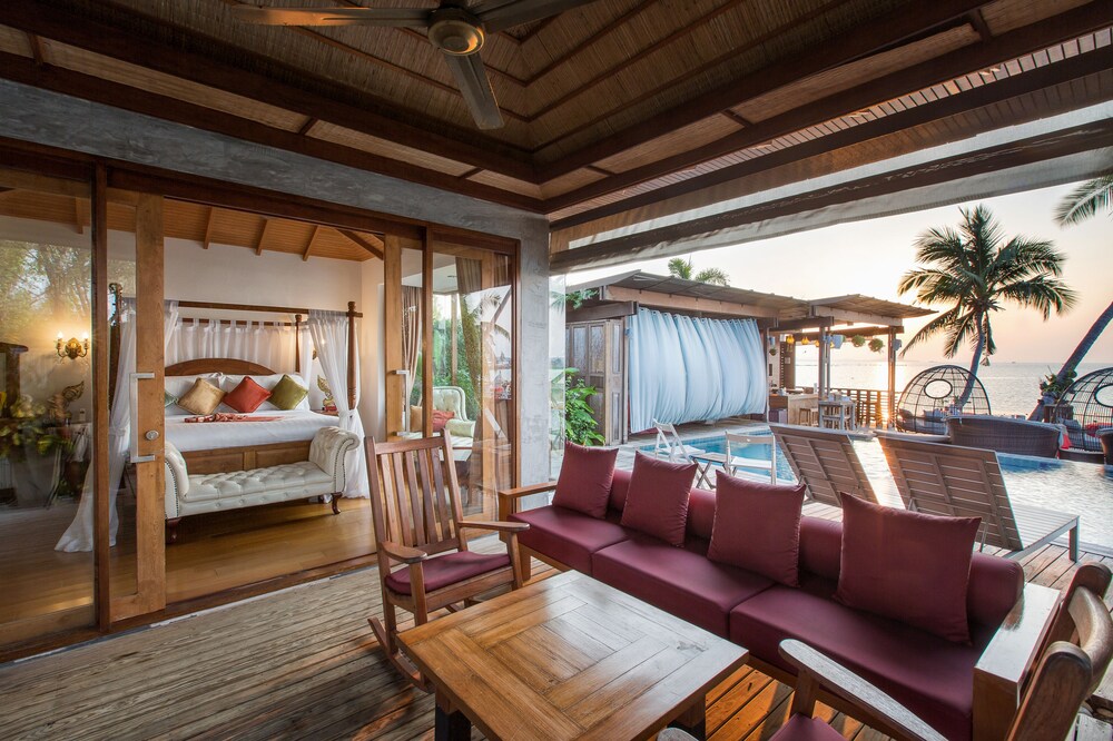 Grand Sunset Suite Pool Villa - Terrace/Patio