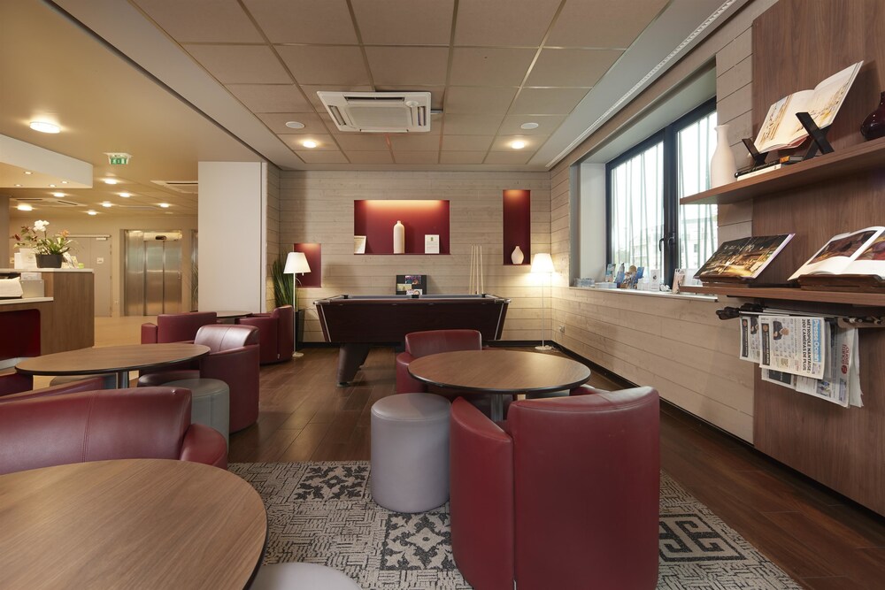Hotel Bar
