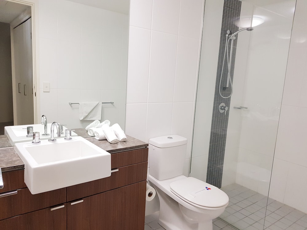 Apartment, 2 Bedrooms, Beach View - Bathroom