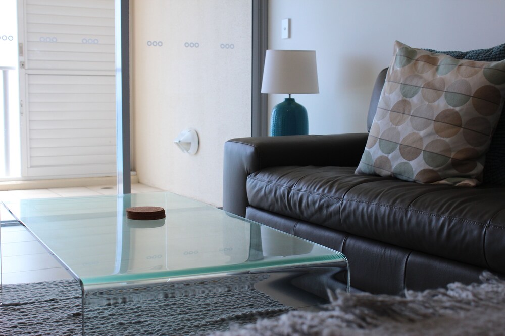 Apartment, 1 Bedroom, Ocean View - Living Area
