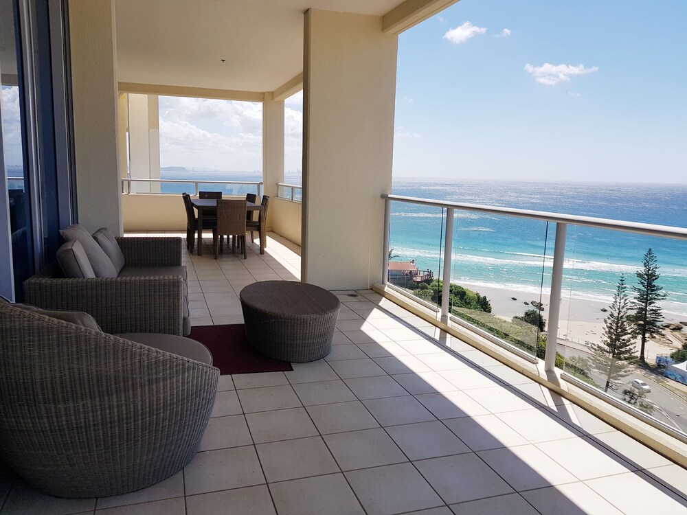 4 Bedroom Penthouse - Balcony