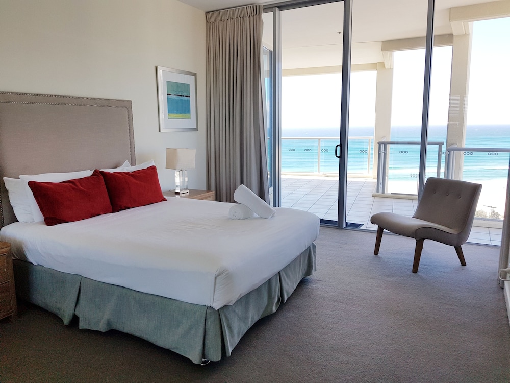 4 Bedroom Penthouse - Guestroom