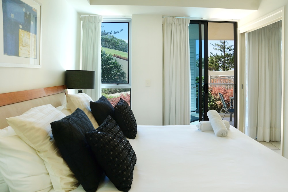 2 Bedroom Garden View - Guestroom