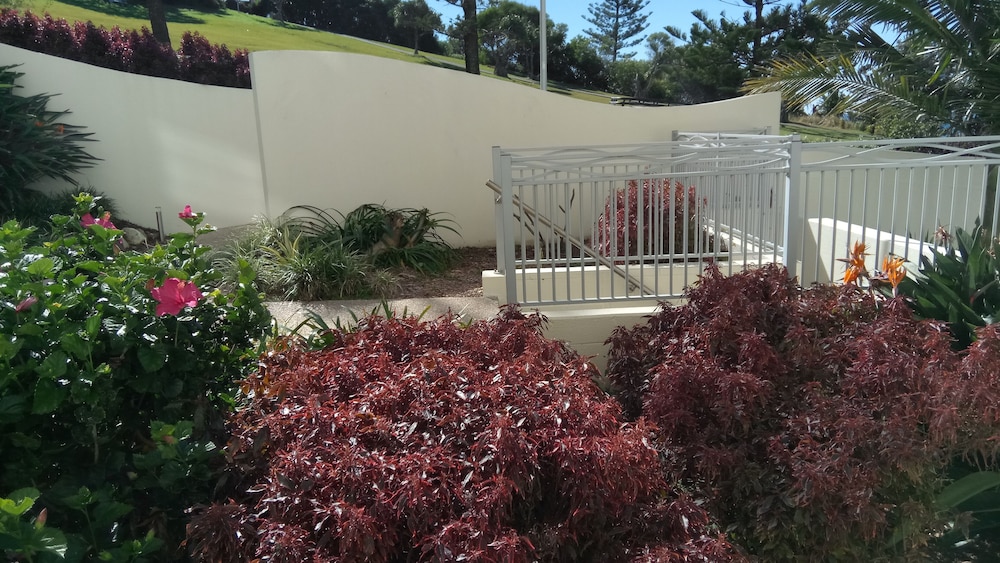 2 Bedroom Garden View - Balcony