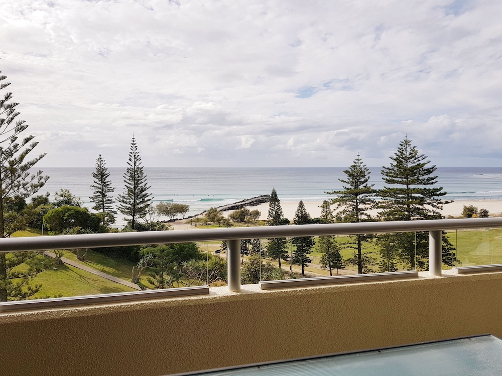 Apartment, 2 Bedrooms, Ocean View - Guestroom View