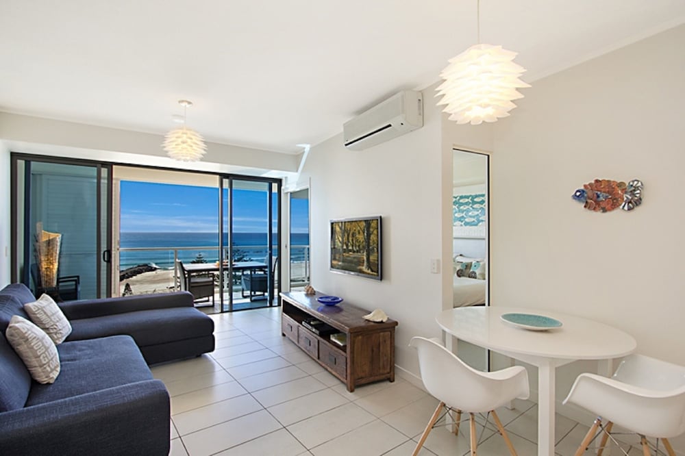 Standard Apartment, 1 Double Bed, Ocean View - Living Room