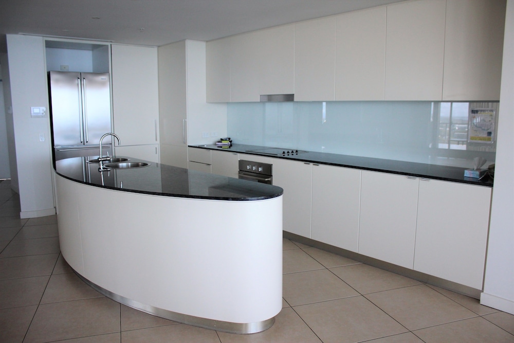 4 Bedroom Penthouse - In-Room Kitchen