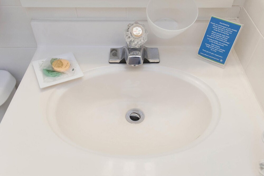 Bathroom, Villa Europa Hotel