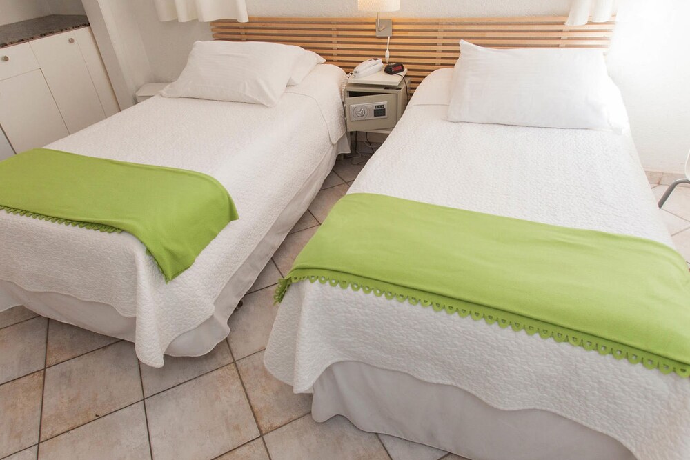 One Bedroom Family - Guestroom