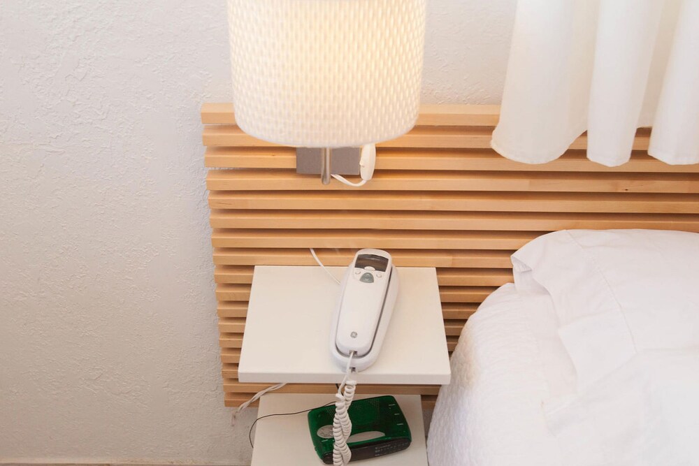Two Bedroom Queen - Guestroom