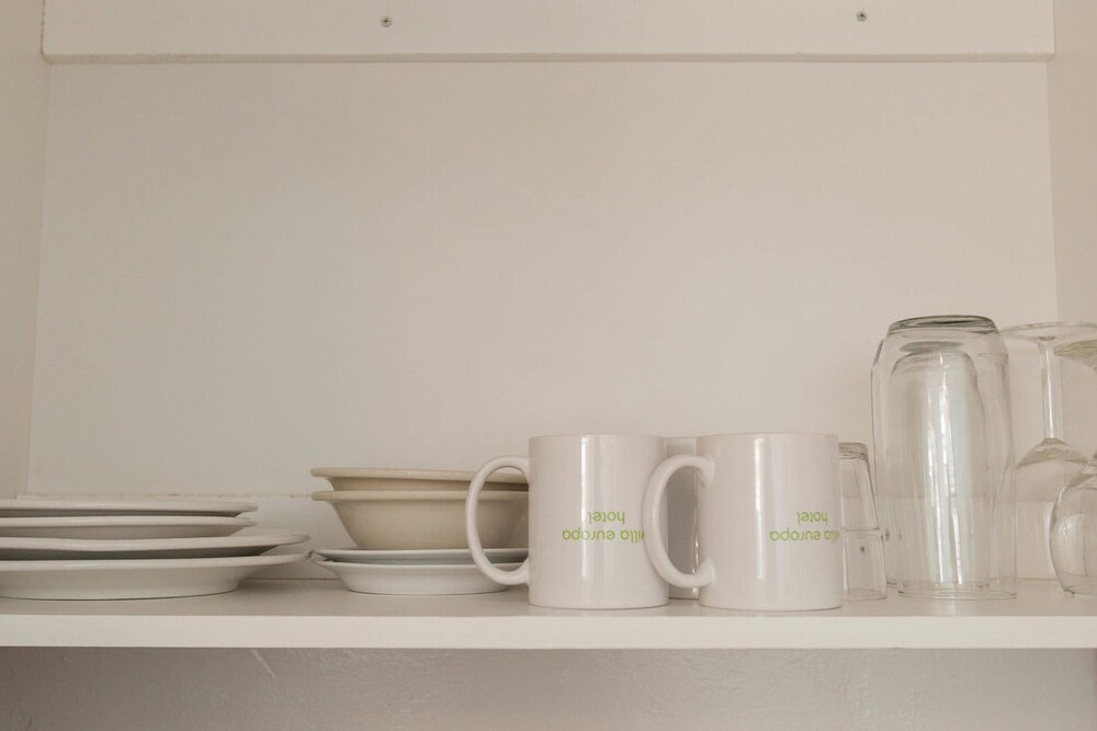 Private kitchenette, Villa Europa Hotel