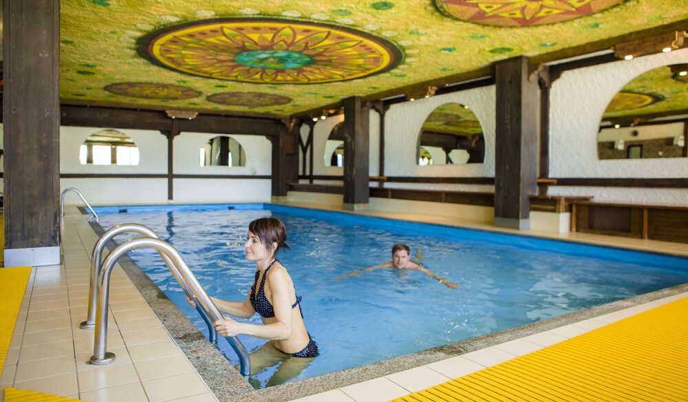 Piscine couverte