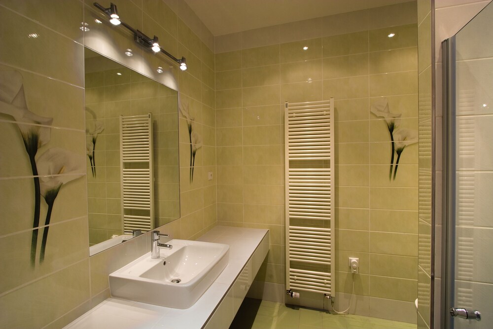 Deluxe Apartment - Bathroom