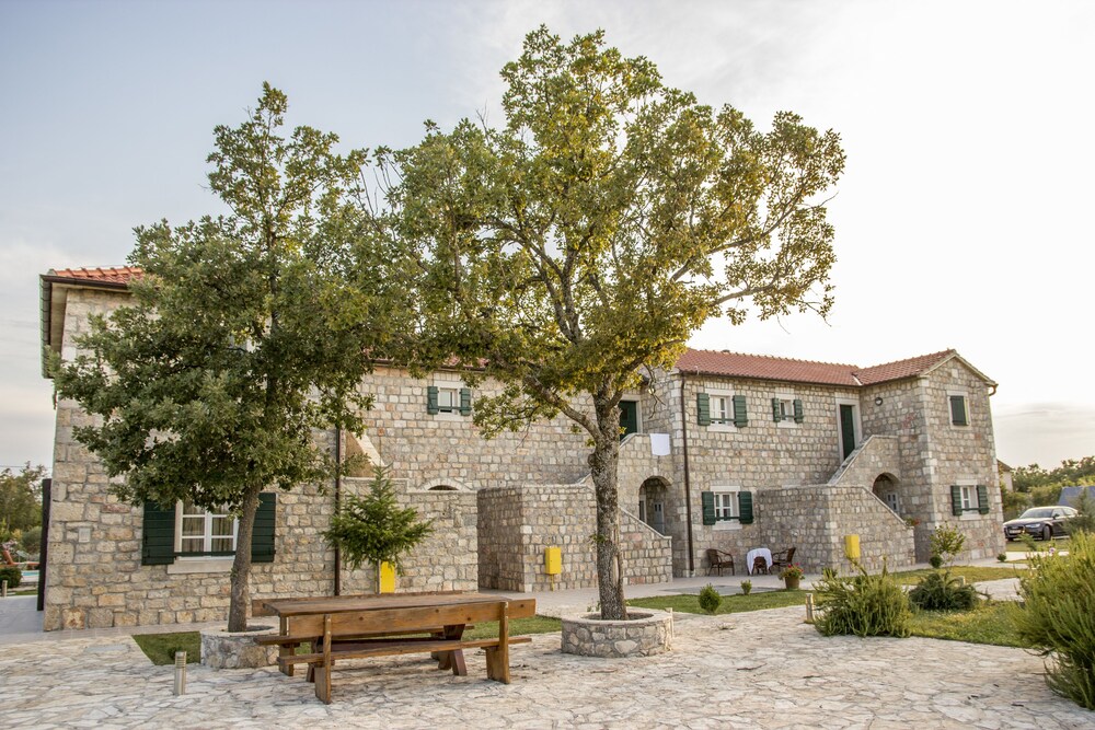 Courtyard View