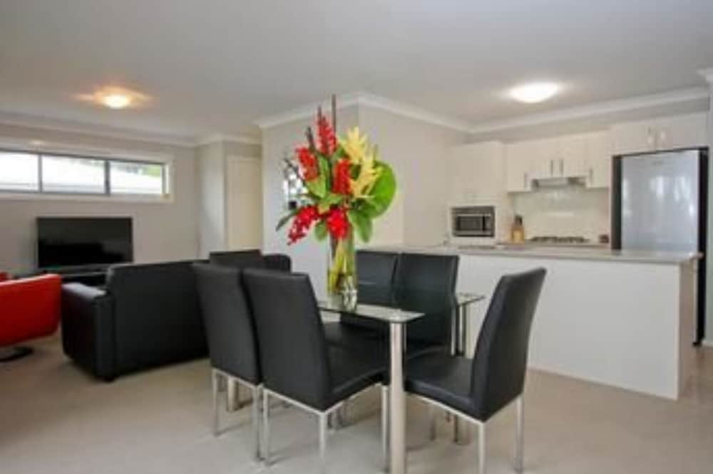 Executive Apartment, 2 Bedrooms - Living Area