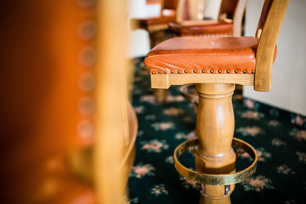 Hotel Lounge