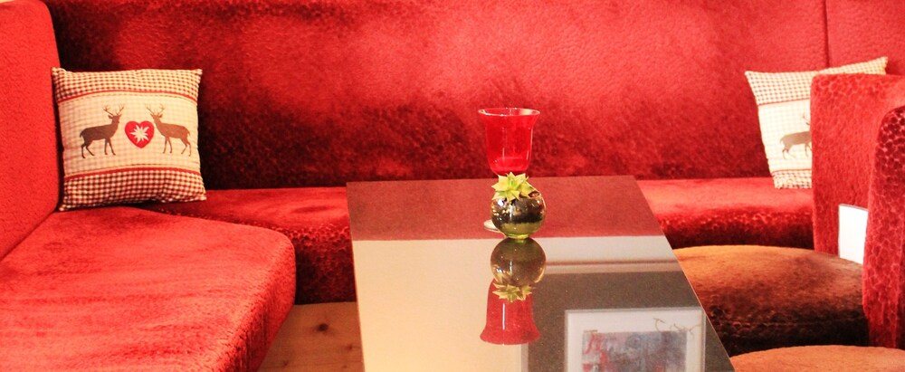 Hotel Lounge