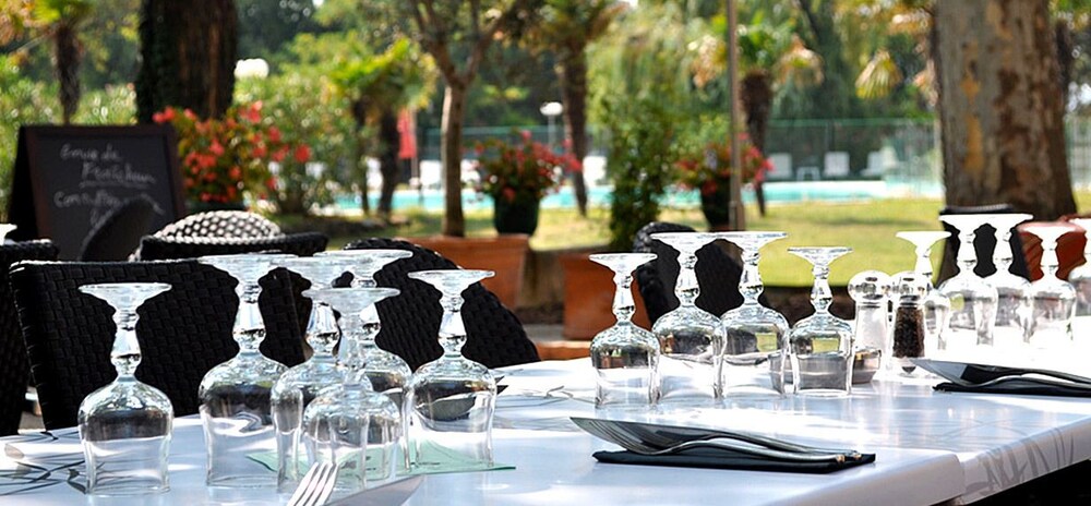 Outdoor Banquet Area