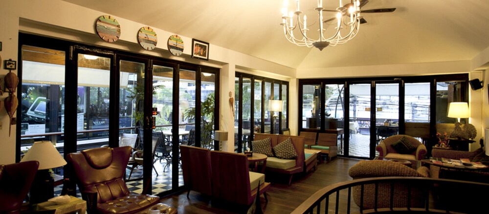 Hotel Bar