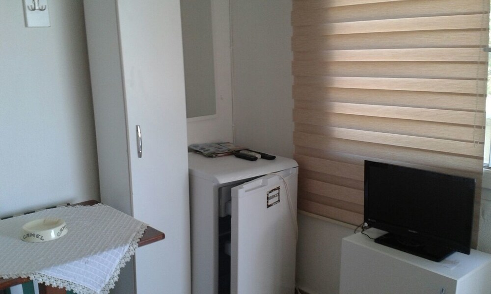 Mini-Refrigerator