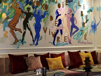 Hotel Bar