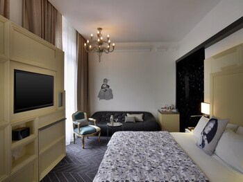Guestroom