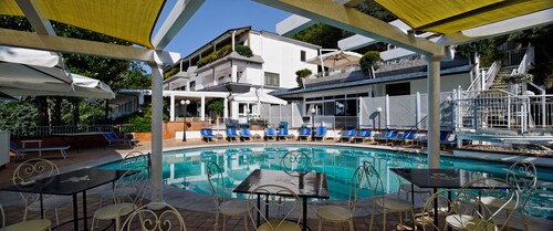 Villa Poseidon Boutique Hotel ****s & Events