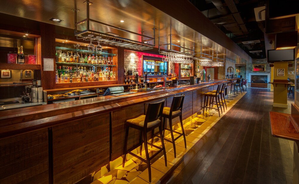 Hotel Bar