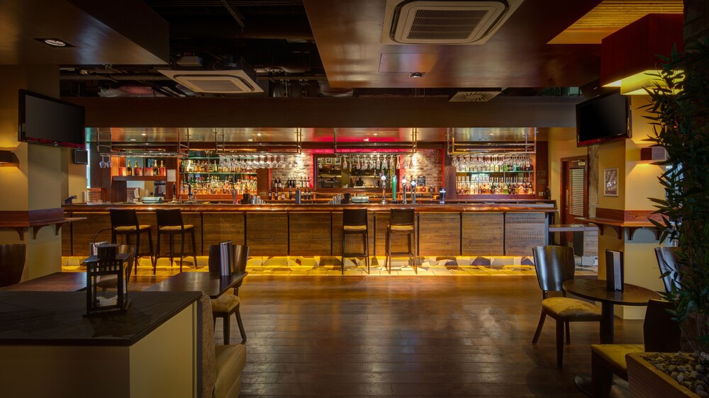 Hotel Bar