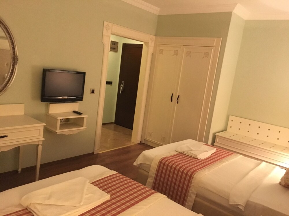 Suite - Guestroom