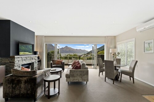 Queenstown House Boutique Bed & Breakfast & Apartments