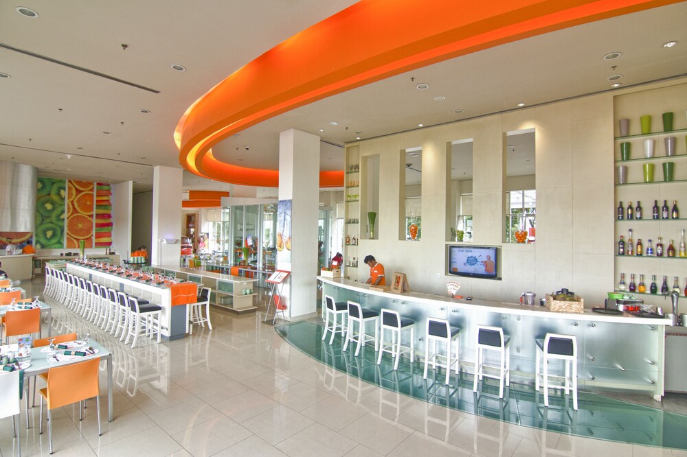 Hotel Bar