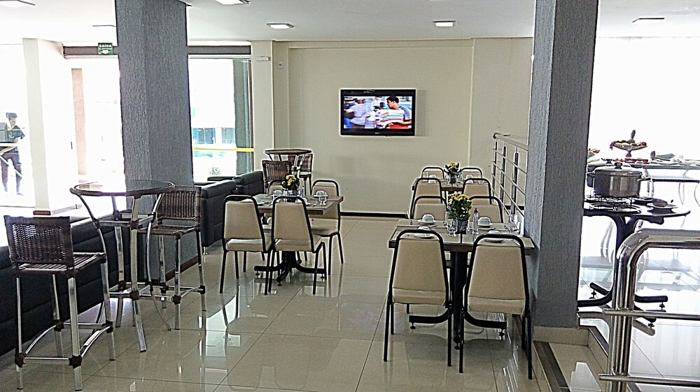 Food Court
