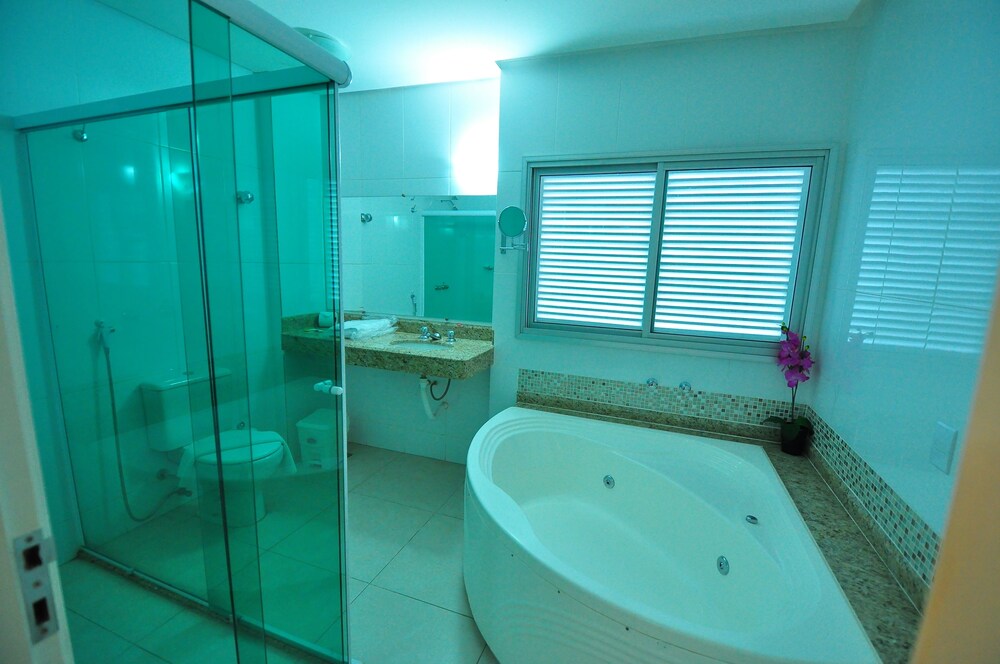 Jetted Tub