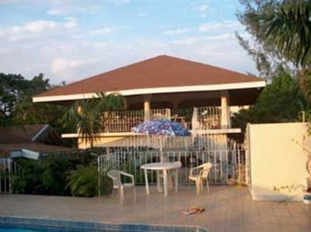 Utomhuspool