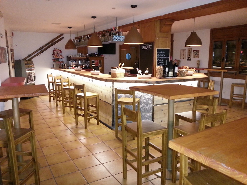 Hotel Bar