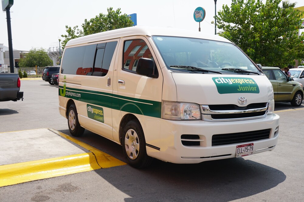 City shuttle, City Express Junior Ciudad Juarez Consulado