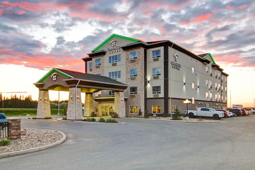 Hotel Front - Evening/Night