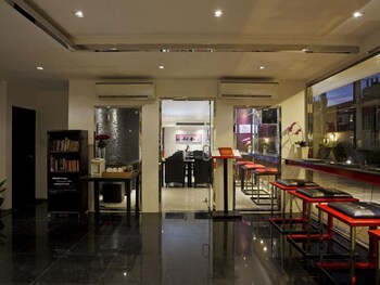 Hotel Bar