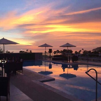 Rooftop Pool