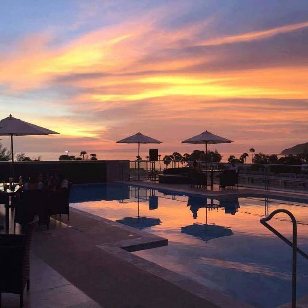 Rooftop Pool