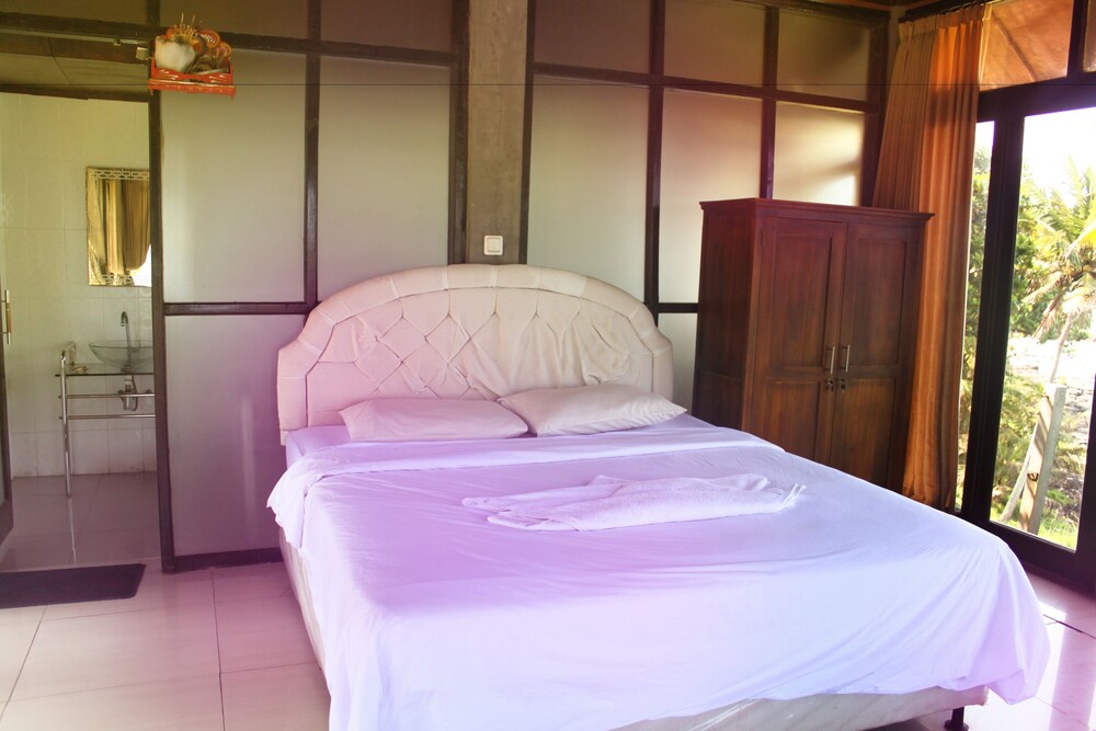 Executive Room - Featured Image
