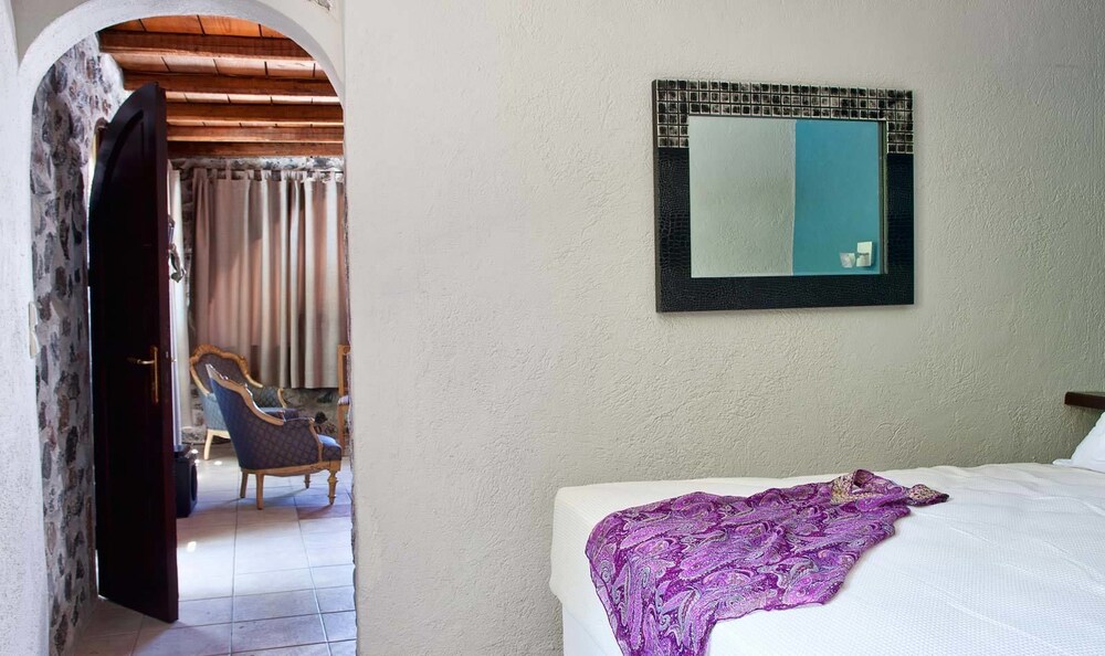 Junior Suite - Guestroom