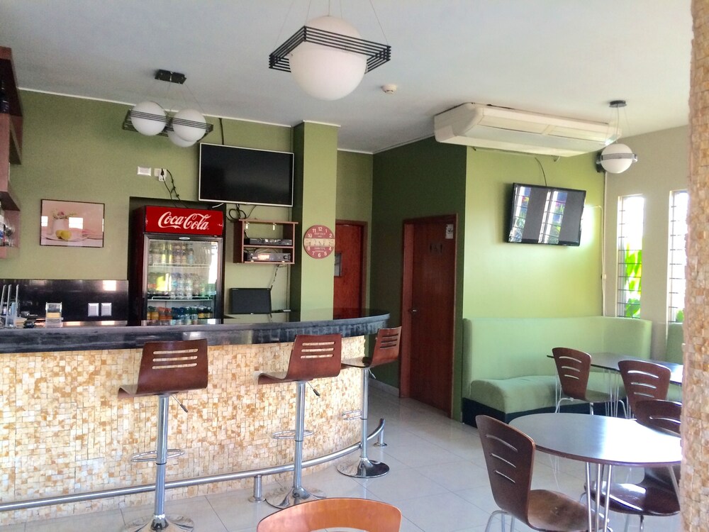 Coffee Shop