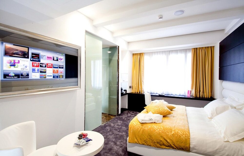 Guestroom