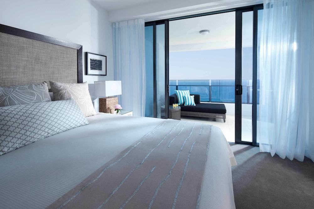 3 Bedroom Penthouse - Guestroom